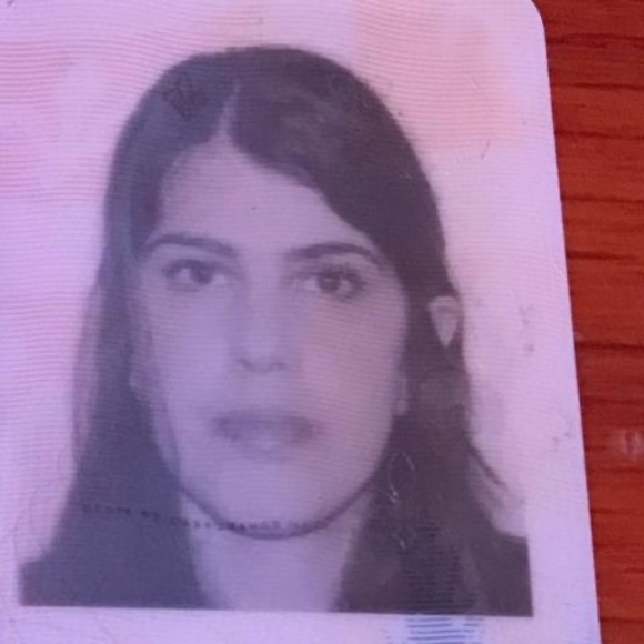 Meet your Posher, Farah - Picture 1 of 1